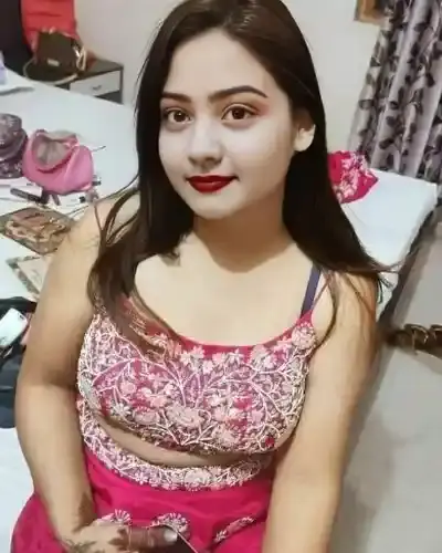 Karli Call Girl